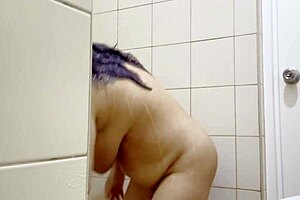 NAUGHTY INDIAN MOM SHOWERING BIG BOOBS HAIRY PUSSY