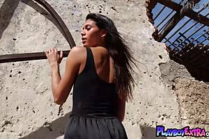 does athletic asian milf muse hannah le drip hotter naked outdoors stripping