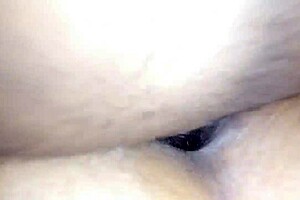 Monster BBC Stretches That Hairy Cougar Pussy in Quick Amateur Ebony Pound!