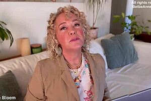 Step Mommy's Queen Of Spades Obsession Leads To Wild Dildo Play And Dirty Humiliation Talk!