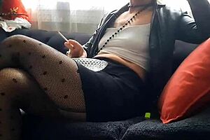 Filmed Cheating Wife's Orgasm Panic