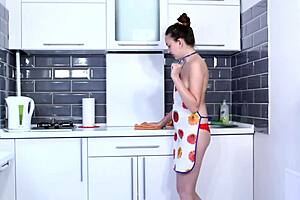 horny teen 18+ fingers hairy pussy solo kitchen play 😏💦