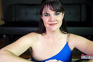 LOVELY BRUNETTE MILF MCKAYLA RIMJOB PRO SWALLOWS EVERY DROP!