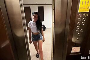 came to hotel neighbor for help but he fucked my tight holes instead 😩🍆💦