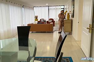 bbw blonde bunny de la cruz massages fat tits post-workout tease