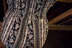 娇小红发人妻户外公共磨骚屁股POV挑逗 😏🍑