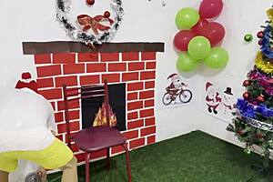 apartment owner spots my muscles post-party 🔥 leads to wild christmas sex game 💦😈