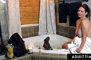 naughty mindi mink soaks tub fingering her busty milf pussy for you pov 🛁💦😏