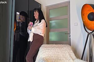 Curvy european bbw with huge saggy natural tits masturbates solo pov in private homemade outdoor video on nylon