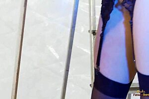 guy satisfies two milf chicks