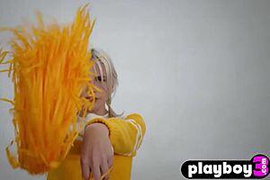 lennon elizabeth cheerleader strips petite body showing small tits and ass