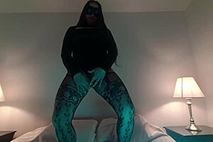 Fat Curvy Latina Prostitute Takes Creampie Deep in Big Pussy Lips for Cash No Condom