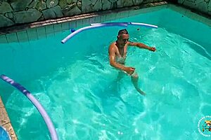 Pool Suruba Milf Gags On Double Cocks