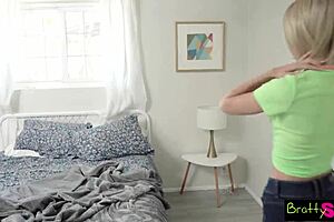 😍 cute blonde stepsis loves passionate fuck with spanish stud 💦