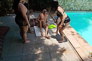 Pool Suruba Milf Gags On Double Cocks