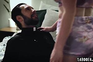 molly begs davis for help as juliet plots against stepmom