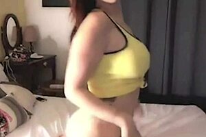 Lauren Phillips rides her dildo so hot 😍🔥💦