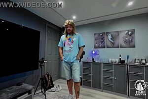 nerd rosebud pervs out in gotham casting hairy pussy tease