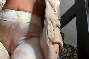 milfycalla yoga pants cameltoe 👅💦 cumshots on downjackets!