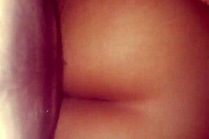 hey check this young milf esposa culona shaking ass