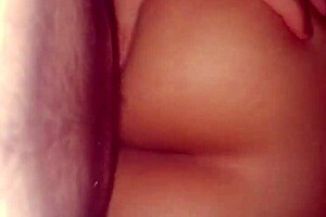 hey check this young milf esposa culona shaking ass