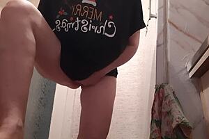 Lesbian milf celebrates new year with solo kitchen orgasms