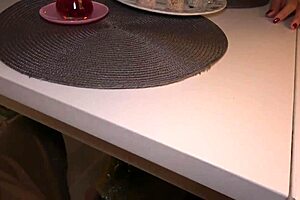 hey mommy, wanna feel my cock deep in your big arab ass?