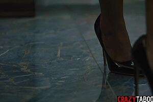 office ebony milf wanna lick n anal fuck that perfect big black booty at work?