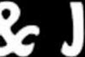 Sexy Cougar Jessica Jaymes Licks Big Clit in Wet Lesbian Action