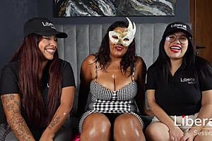 Milf tetona culona begs two strangers to fuck her tight pussy hard?