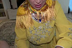 hey mommy, wanna feel my cock deep in your big arab ass?