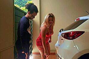 Heart-Racing Bed Share with Stepmom Bursts into Wild Fucking Desire