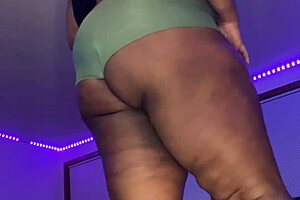 i LOVE getting my BIG BLACK ASS CLAPPED hard in the MIRROR nonstop