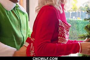 stepmom and stepsis tight pussies ready for you!!