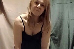 esclave f's sfw solo masturbation session