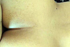 cogiendo a mama soltera latina en cuatro mientras ninos juegan culona puta