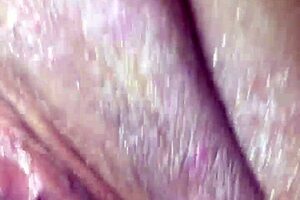 amateur bbw mommy squirts wet pussy hard