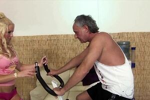 i spread my legs wide for that monster cock in stockings