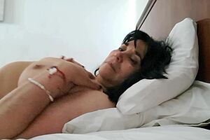 stepmom surprise bed fuck with fat latina milf homemade