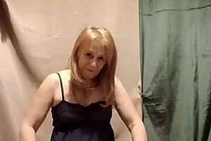 esclave f's sfw solo masturbation session