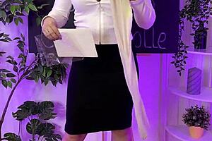 nylon club minimi diamante teases big ass in pantyhose heels at night spot