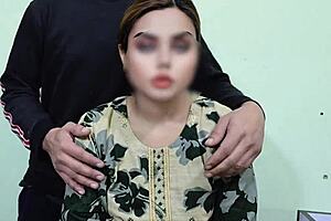 Desi stepmom twerks juicy ass seducing horny stepson closeup