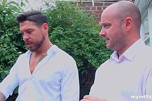 Couple tours holefill real estate 😏🍆👅