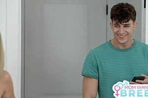 gigi dior begs pump thick cum deep in my fertile wet pussy 💦🍆😩