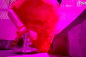 Italian artemisia loves solo outdoor smoke in high heels 🚬👠