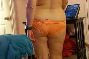 hotwife steffi dances her watercolor pussy solo