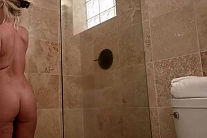 spying on hot milf neighbor then fucking her big tits 😍🔥