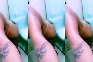 mature suellen santos fucks for cash after maxing card trailer