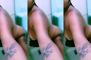 mature suellen santos fucks for cash after maxing card trailer