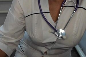 doc lets me watch her pussy masturbation play